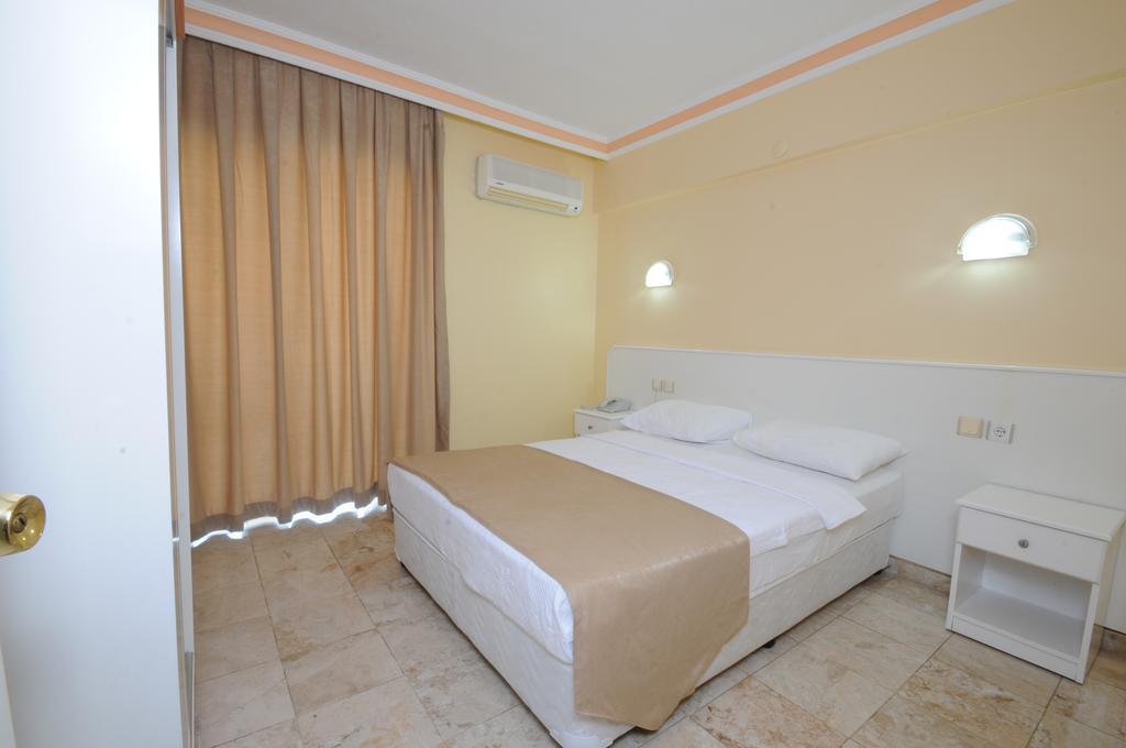 Kleopatra Apartments Icmeler มาร์มาริส ภายนอก รูปภาพ
